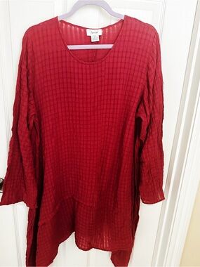 Dorman XL - Textured Lagenlook Asymmetrical  Waffle Tunic Top Red Burgundy Flowy